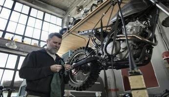 Skilled Mechanics in Cilacap: The Secret to Comfortable Vehicle Maintenance